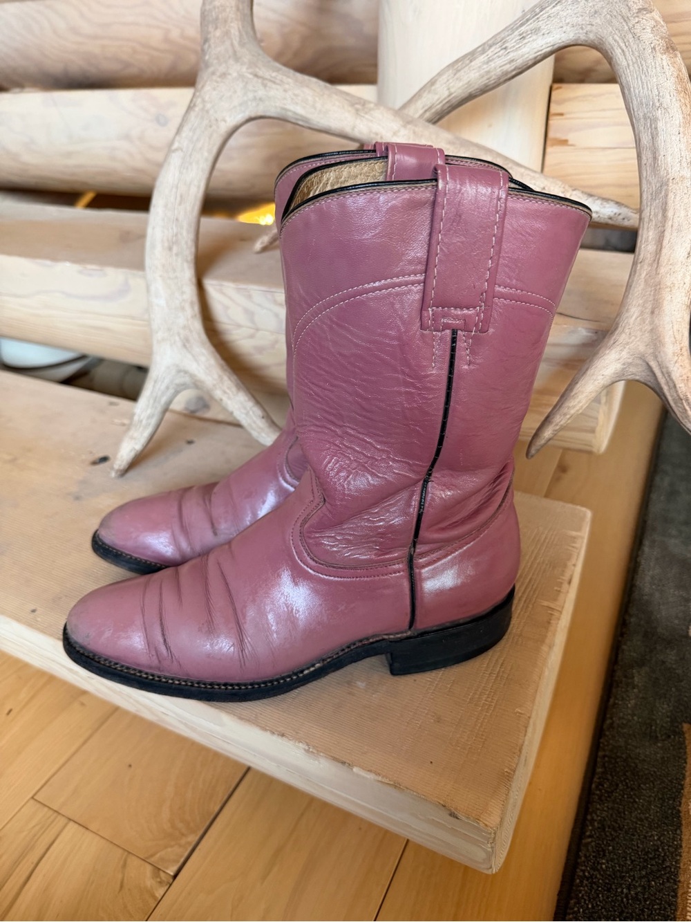 Vintage Justin Boots Mauve Leather Women's Western Boots